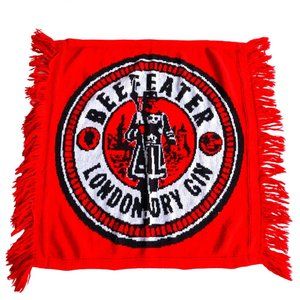 VTG Beefeater London Dry Gin Guard Knit Lap Blanket Throw Advertising Red Pub